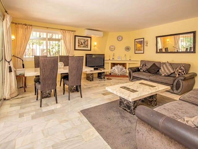 3 chambre Villa/Maison à vendre à Carib Playa, Marbella avec piscine - 1 150 000 € (Ref: 9745232)