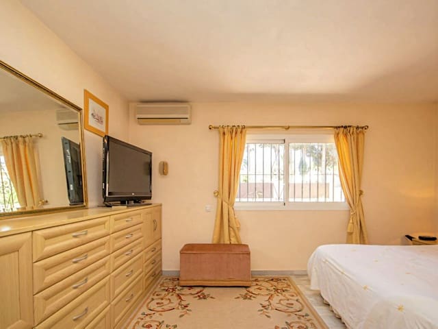 3 chambre Villa/Maison à vendre à Carib Playa, Marbella avec piscine - 1 150 000 € (Ref: 9745232)