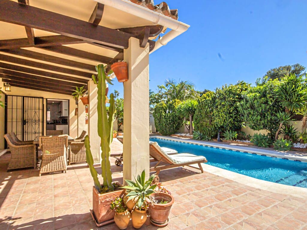 3 chambre Villa/Maison à vendre à Carib Playa avec piscine - 1 150 000 € (Ref: 9745232)