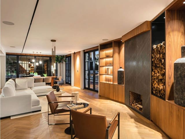 4 bedroom Villa for sale in Nueva Andalucia, Marbella with pool garage - € 4,250,000 (Ref: 9746991)