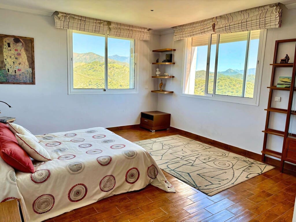 5 quarto Moradia para venda em Estepona com piscina garagem - 2 300 000 € (Ref: 9747709)