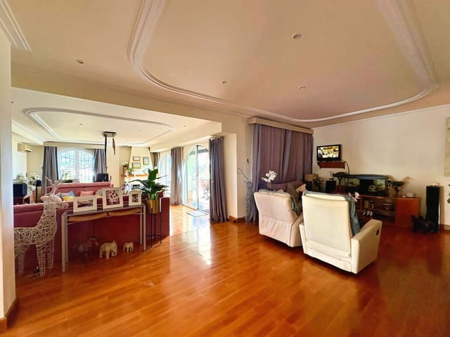 5 sypialnia Willa na sprzedaż w Torreblanca, Fuengirola z basenem garażem - 1 900 000 € (Ref: 9747710)