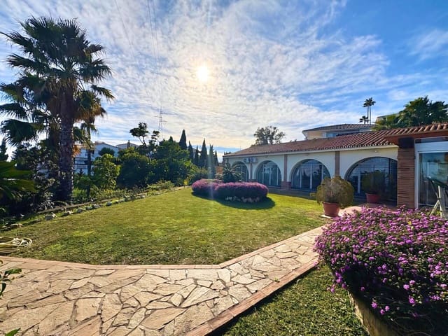 5 sypialnia Willa na sprzedaż w Torreblanca, Fuengirola z basenem garażem - 1 900 000 € (Ref: 9747710)