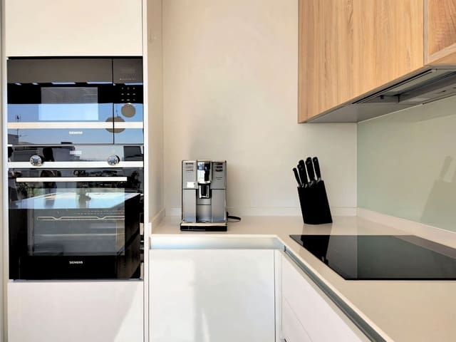 2 chambre Appartement à vendre à Cancelada, Estepona avec piscine garage - 595 000 € (Ref: 9747711)