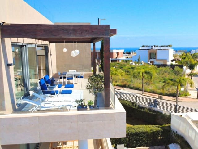 2 chambre Appartement à vendre à Cancelada, Estepona avec piscine garage - 595 000 € (Ref: 9747711)