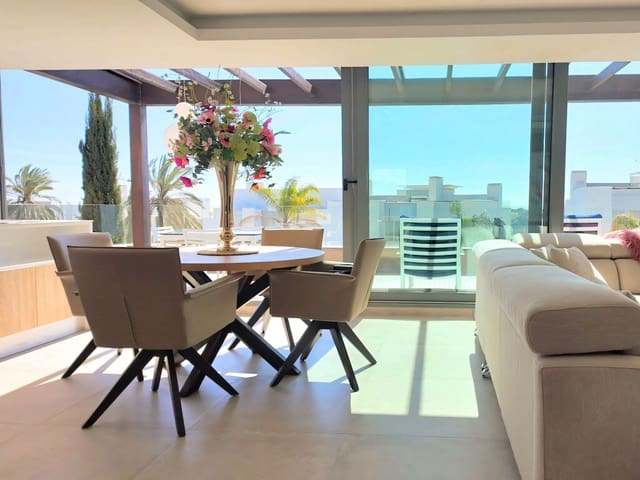 2 chambre Appartement à vendre à Cancelada, Estepona avec piscine garage - 595 000 € (Ref: 9747711)