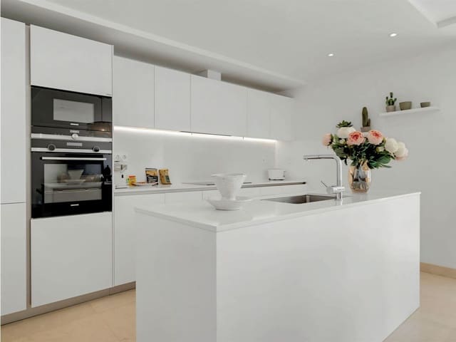 2 camera da letto Attico in vendita in Nueva Andalucia, Marbella con piscina garage - 950.000 € (Rif: 9747712)