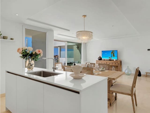 2 camera da letto Attico in vendita in Nueva Andalucia, Marbella con piscina garage - 950.000 € (Rif: 9747712)