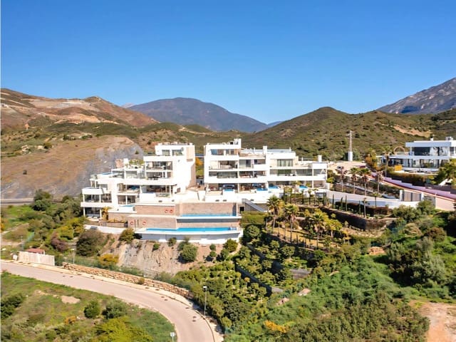 2 camera da letto Attico in vendita in Nueva Andalucia, Marbella con piscina garage - 950.000 € (Rif: 9747712)