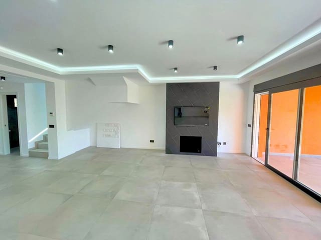 3 makuuhuone Omakotitalo myytävänä paikassa Benahavís mukana uima-altaan 
autotalli - 600 000 € (Ref: 9751681)