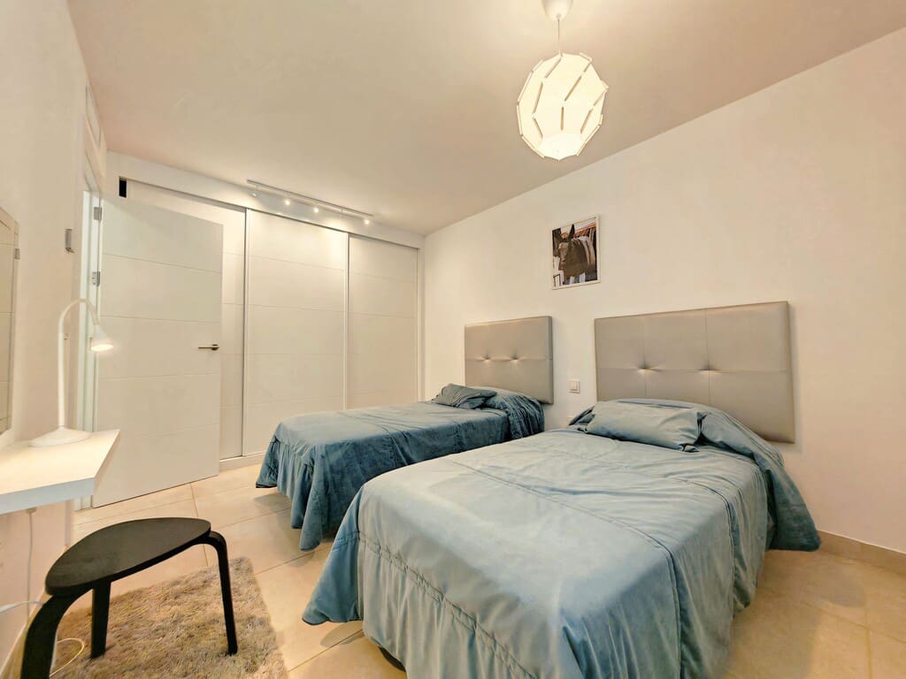 3 soveværelse Lejlighed til salg i La Cala de Mijas med swimmingpool garage - € 590.000 (Ref: 9751682)