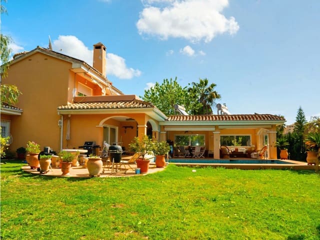 4 soverom Villa til salgs i Elviria, Marbella med svømmebasseng garasje - € 1 600 000 (Ref: 9751683)