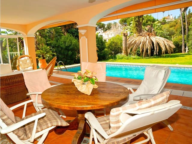 4 soverom Villa til salgs i Elviria, Marbella med svømmebasseng garasje - € 1 600 000 (Ref: 9751683)