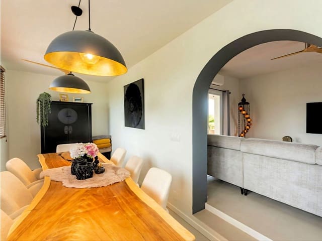 4 soveværelse Finca/Landehus til salg i Alhaurín el Grande med swimmingpool garage - € 595.000 (Ref: 9755394)