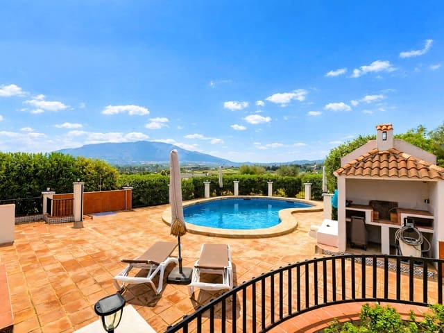 4 soveværelse Finca/Landehus til salg i Alhaurín el Grande med swimmingpool garage - € 595.000 (Ref: 9755394)