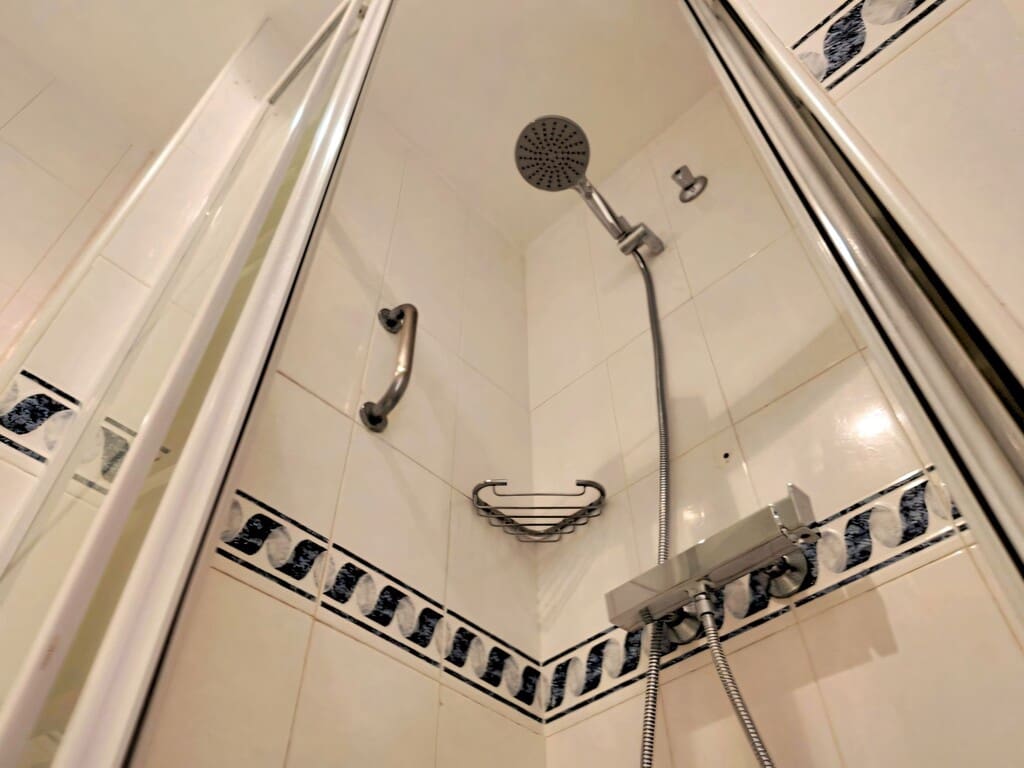 2 soveværelse Lejlighed til salg i Mijas Costa med swimmingpool - € 258.000 (Ref: 9755395)