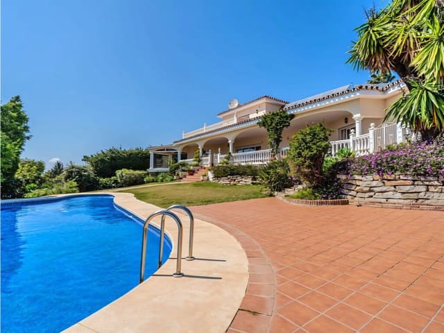 Chalet de 5 habitaciones en El Paraiso, Estepona en venta con piscina garaje - 2.150.000 € (Ref: 9758593)