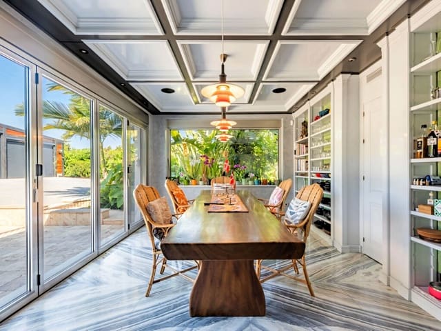 4 bedroom Villa for sale in San Pedro de Alcantara, Marbella with pool garage - € 5,850,000 (Ref: 9758594)