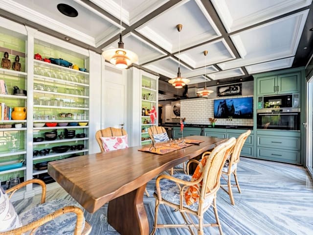 4 bedroom Villa for sale in San Pedro de Alcantara, Marbella with pool garage - € 5,850,000 (Ref: 9758594)