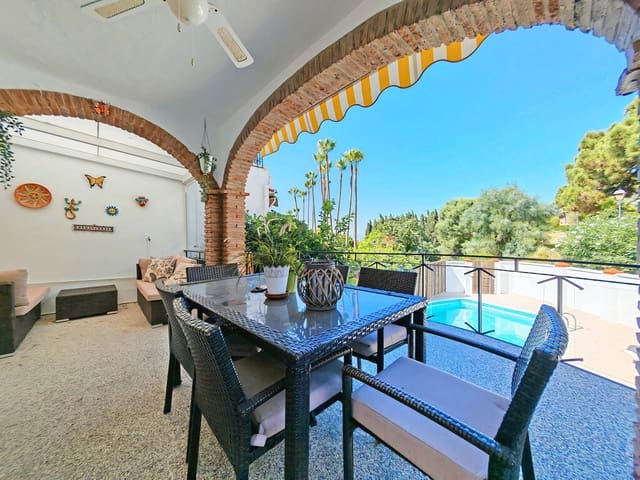 5 chambre Maison de Ville à vendre à Calahonda, Mijas avec piscine garage - 565 000 € (Ref: 9758595)