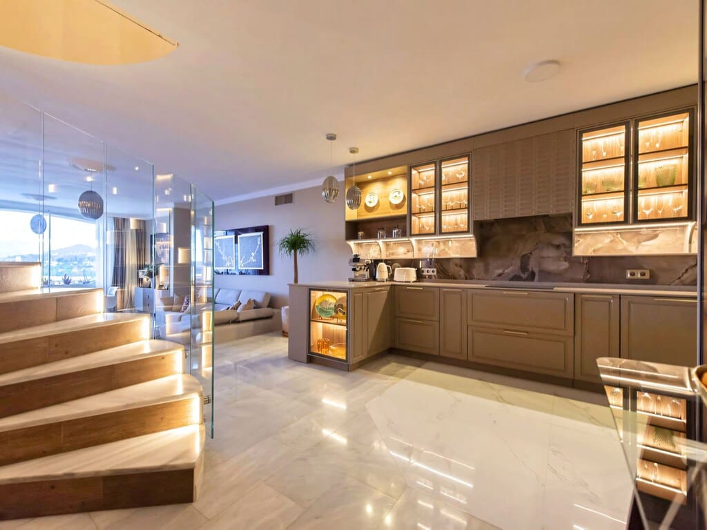 3 sovrum Hus till salu i Nueva Andalucia med pool garage - 1 550 000 € (Ref: 9761748)