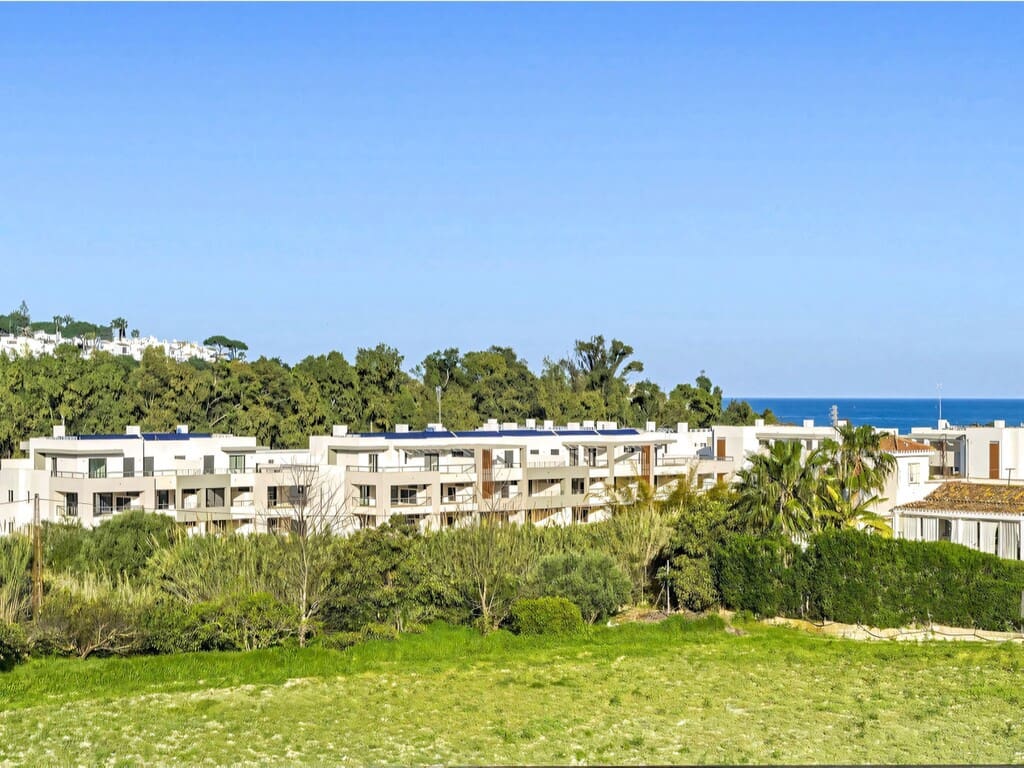 3 soveværelse Lejlighed til salg i Bahia de Casares med swimmingpool garage - € 450.000 (Ref: 9761749)