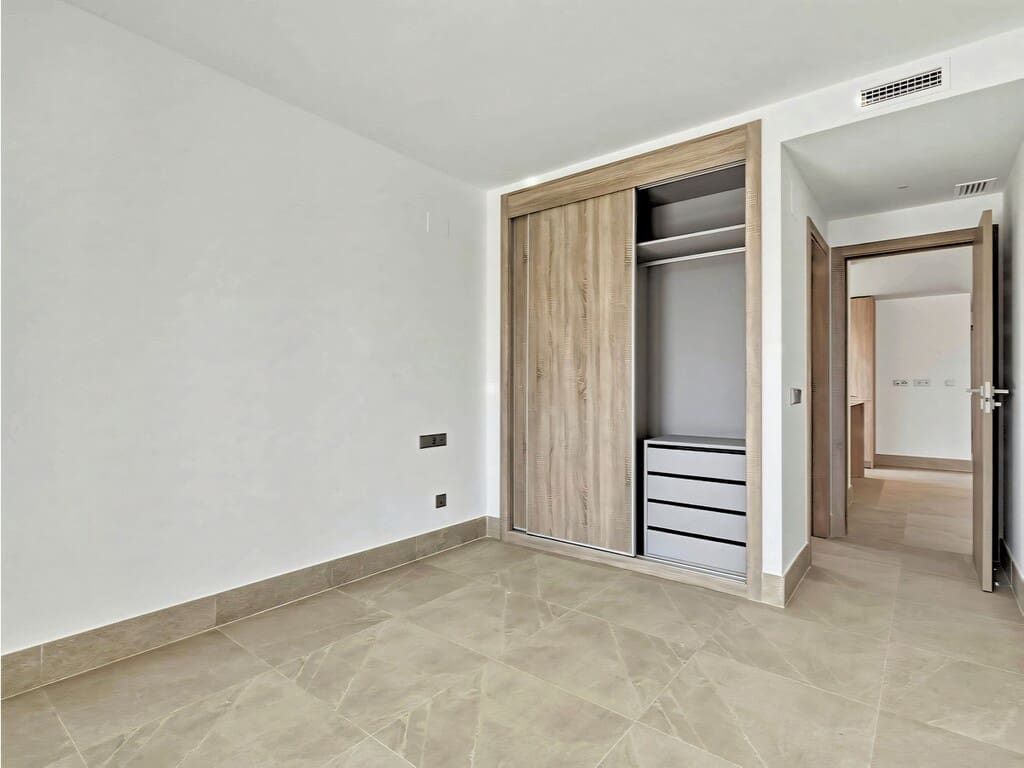 3 soveværelse Lejlighed til salg i Bahia de Casares med swimmingpool garage - € 450.000 (Ref: 9761749)