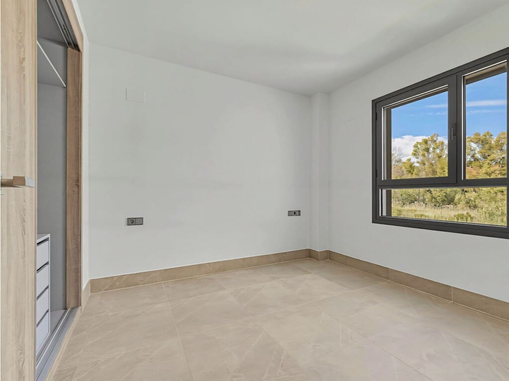 3 soveværelse Lejlighed til salg i Bahia de Casares med swimmingpool garage - € 450.000 (Ref: 9761749)