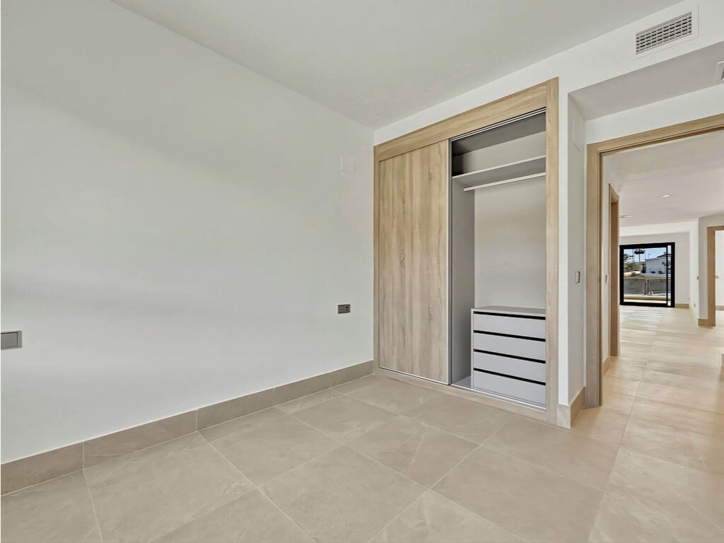 3 soveværelse Lejlighed til salg i Bahia de Casares med swimmingpool garage - € 450.000 (Ref: 9761749)