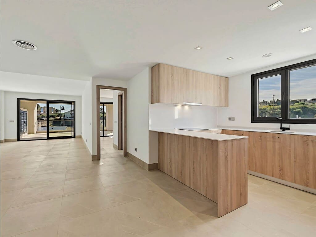 3 soveværelse Lejlighed til salg i Bahia de Casares med swimmingpool garage - € 450.000 (Ref: 9761749)