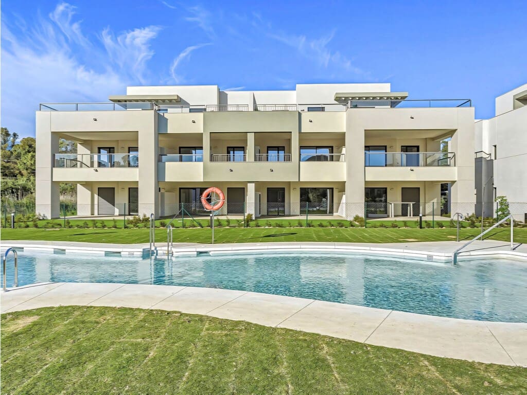 3 soveværelse Lejlighed til salg i Bahia de Casares med swimmingpool garage - € 450.000 (Ref: 9761749)