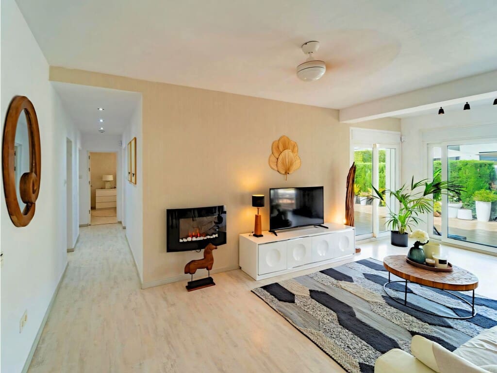 4 sovrum Villa till salu i Marbesa med pool garage - 3 100 000 € (Ref: 9763530)