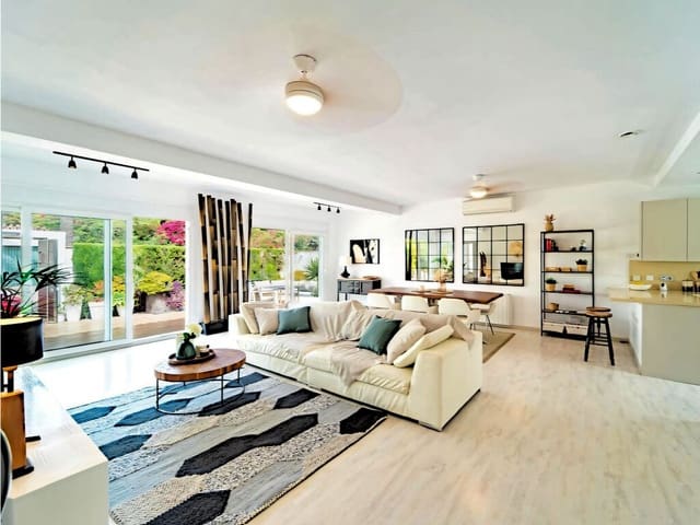 4 sypialnia Willa na sprzedaż w Marbesa, Marbella z basenem garażem - 3 100 000 € (Ref: 9763530)