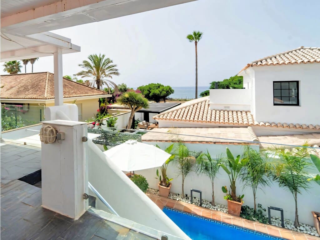 4 sovrum Villa till salu i Marbesa med pool garage - 3 100 000 € (Ref: 9763530)