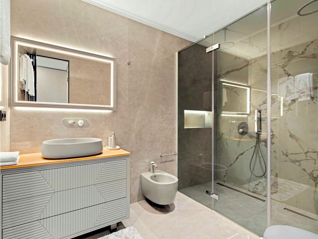 3 soverom Leilighet til salgs i Nueva Andalucia med svømmebasseng garasje - € 2 200 000 (Ref: 9770339)