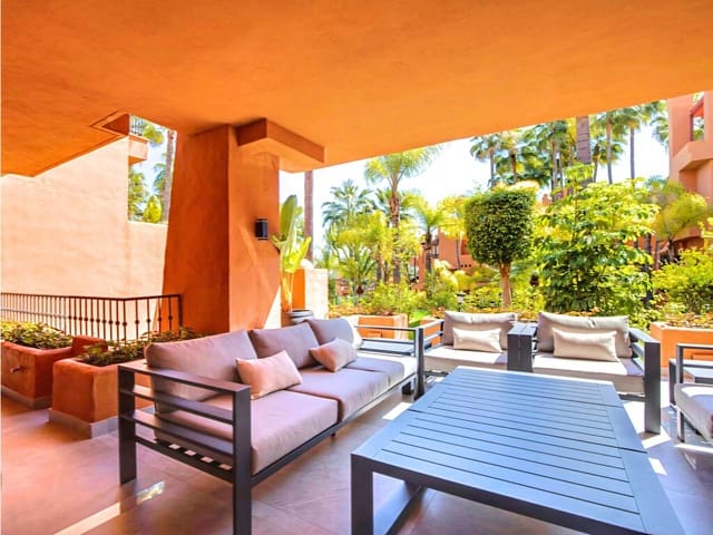 3 soverom Leilighet til salgs i Nueva Andalucia, Marbella med svømmebasseng garasje - € 2 200 000 (Ref: 9770339)