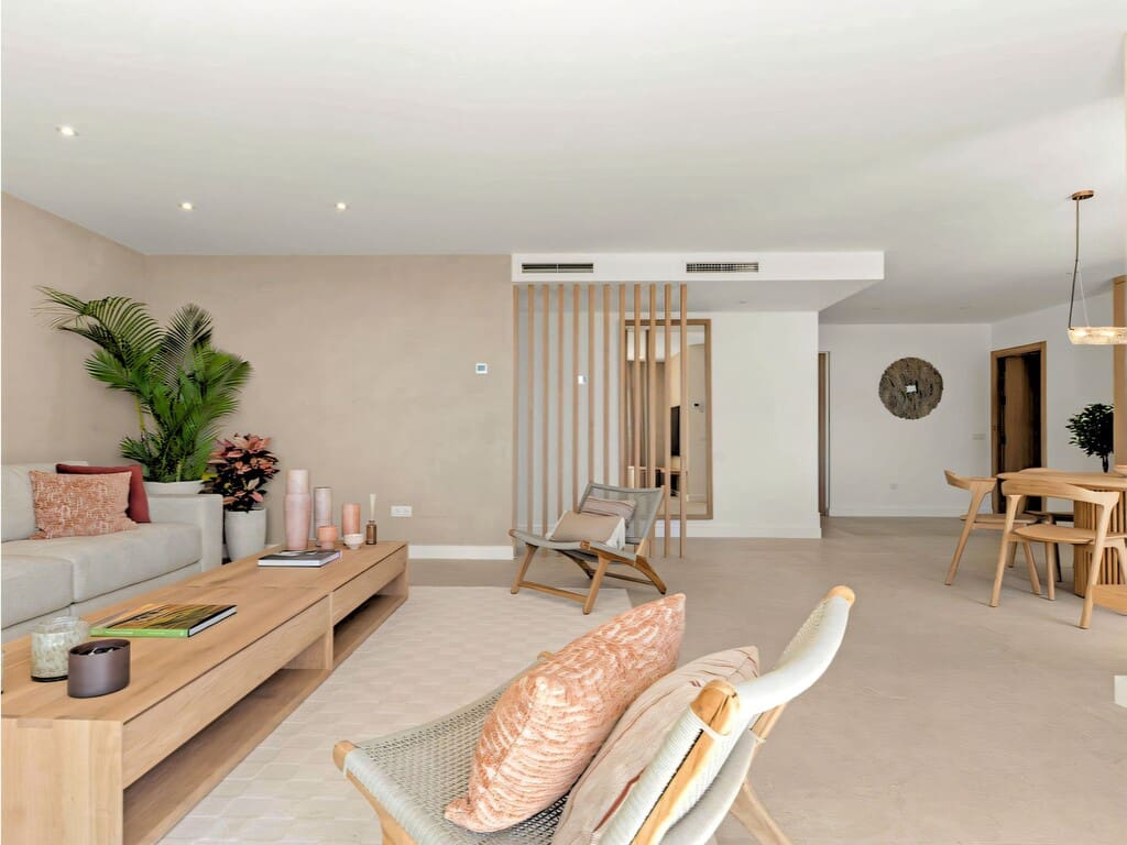 4 sypialnia Willa na sprzedaż w El Paraiso z basenem garażem - 2 695 000 € (Ref: 9770340)