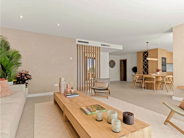 4 sypialnia Willa na sprzedaż w El Paraiso, Estepona z basenem garażem - 2 695 000 € (Ref: 9770340)