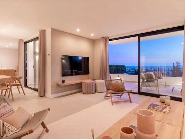 4 sypialnia Willa na sprzedaż w El Paraiso, Estepona z basenem garażem - 2 695 000 € (Ref: 9770340)