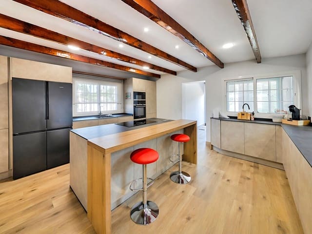 3 sovrum Villa till salu i Mijas med pool garage - 950 000 € (Ref: 9770341)