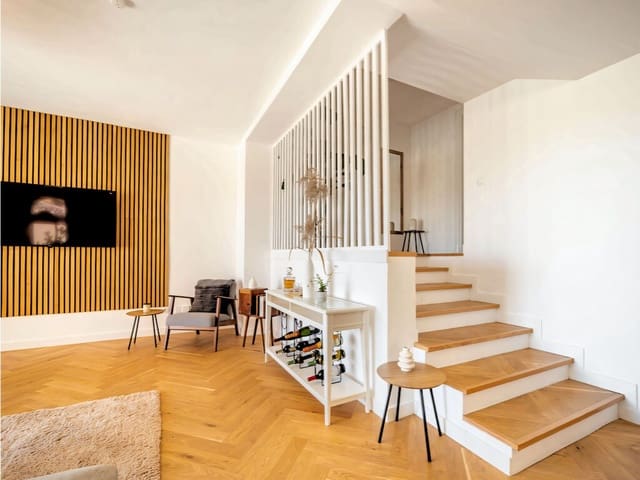 3 quarto Penthouse para venda em Nueva Andalucia, Marbella com piscina garagem - 1 123 000 € (Ref: 9772777)