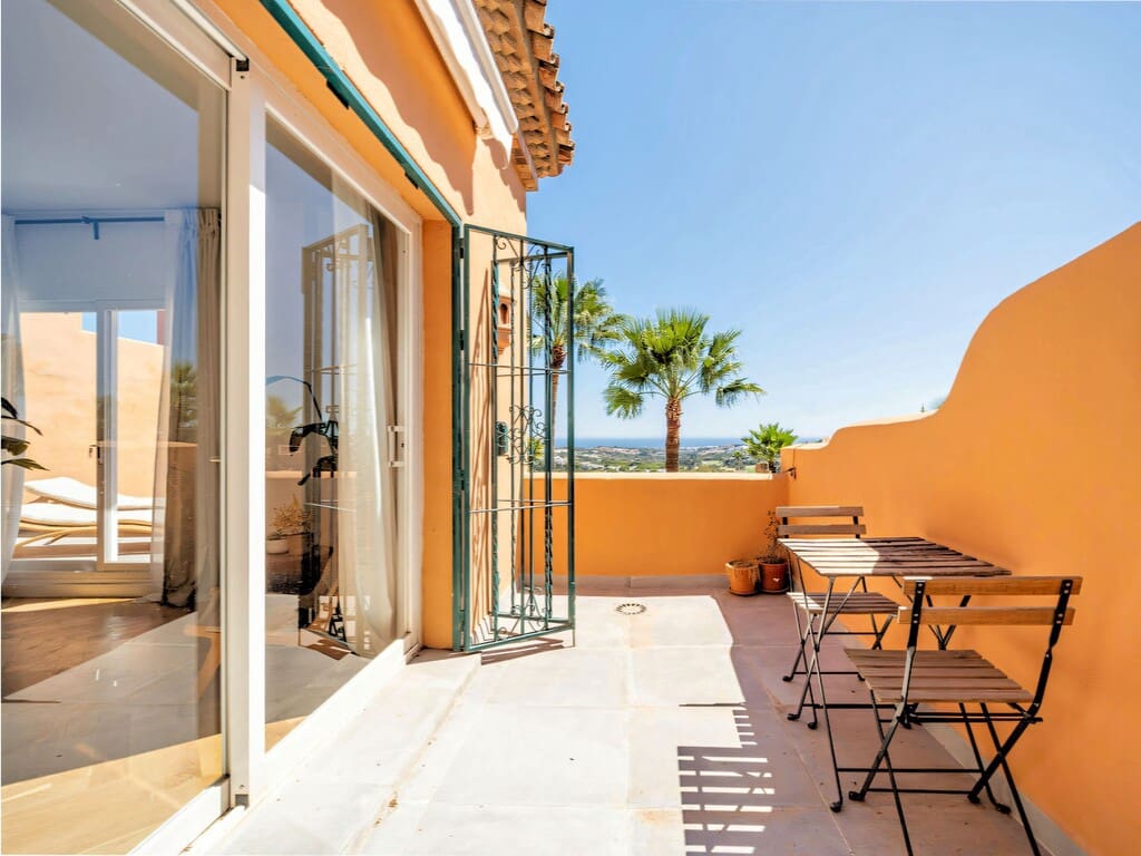 3 soveværelse Penthouse til salg i Nueva Andalucia med swimmingpool garage - € 1.123.000 (Ref: 9772777)