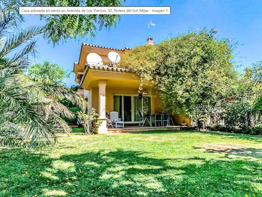 4 makuuhuone Omakotitalo myytävänä paikassa Riviera del Sol mukana uima-altaan 
autotalli - 660 000 € (Ref: 9772778)