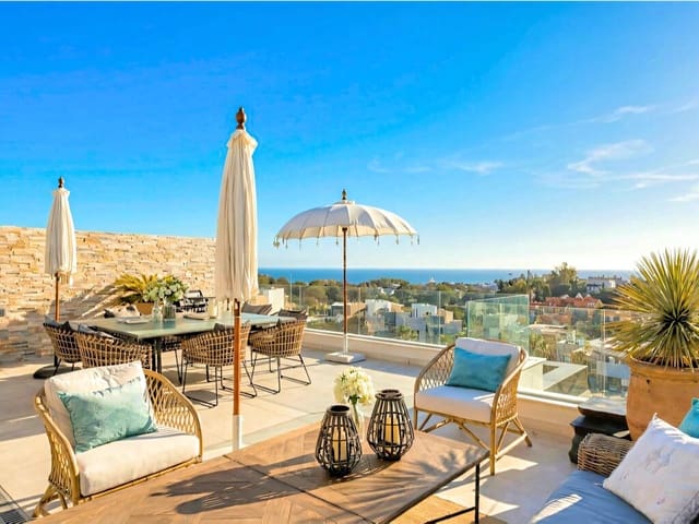 3 soverom Penthouse til salgs i Marbella med svømmebasseng garasje - € 1 350 000 (Ref: 9772779)
