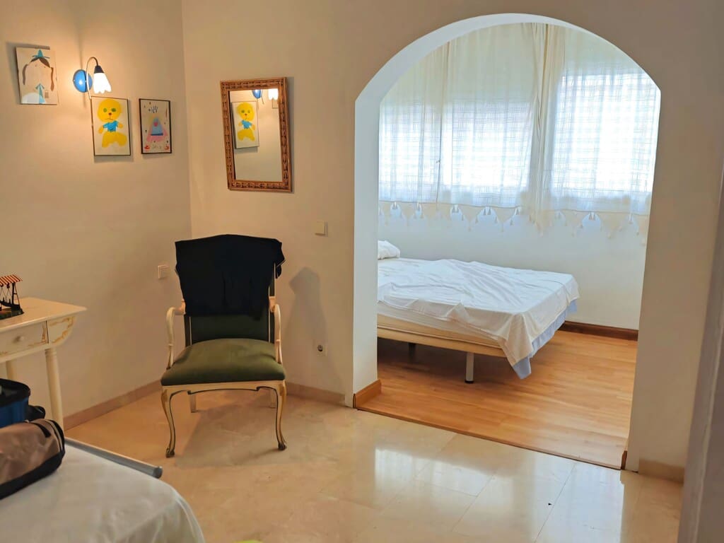 2 sypialnia Apartament na sprzedaż w Marbella z basenem garażem - 690 000 € (Ref: 9777734)