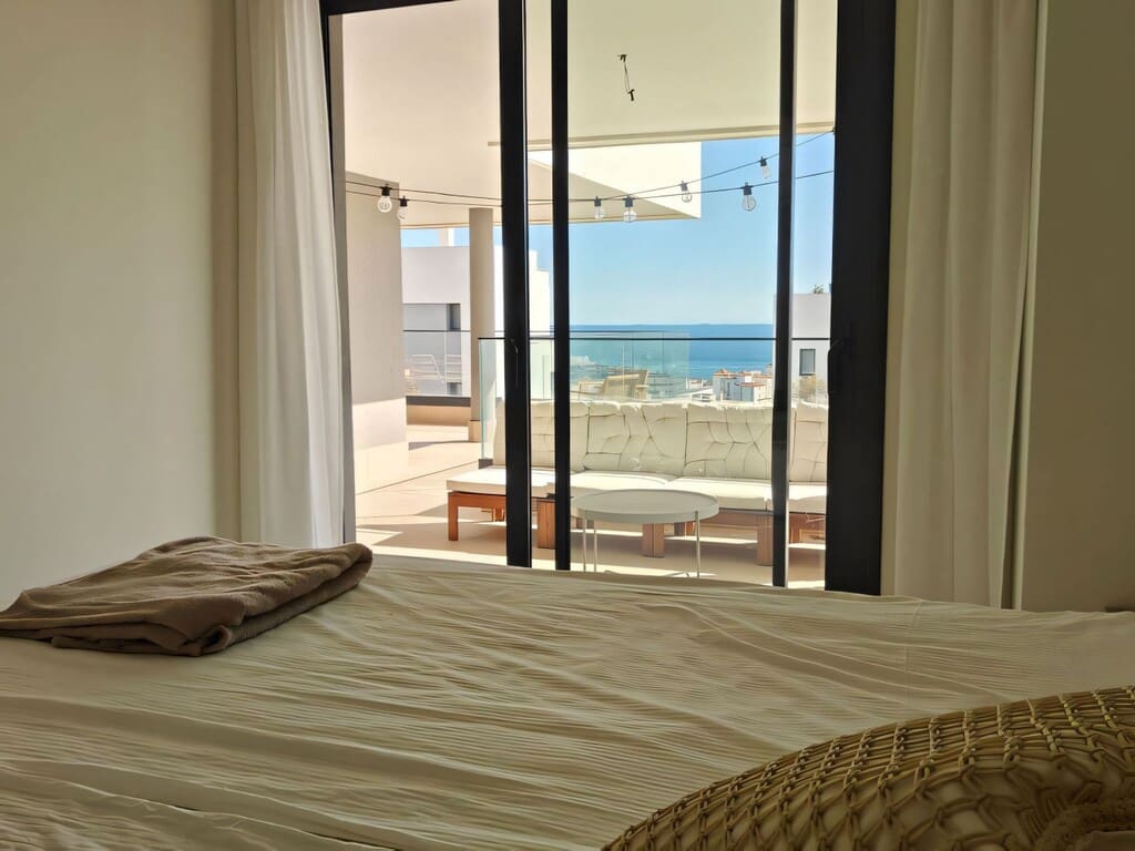 4 sovrum Lägenhet till salu i Estepona med pool garage - 885 000 € (Ref: 9777735)