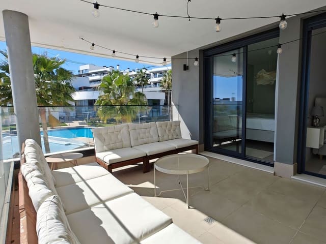 4 sovrum Lägenhet till salu i Estepona med pool garage - 885 000 € (Ref: 9777735)