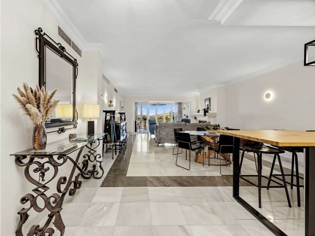 2 makuuhuone Huoneisto myytävänä paikassa Monte Halcones, Benahavís mukana uima-altaan 
autotalli - 650 000 € (Ref: 9780236)