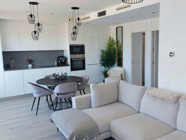 Ático de 2 habitaciones en Cancelada, Estepona en venta con piscina garaje - 550.000 € (Ref: 9783617)