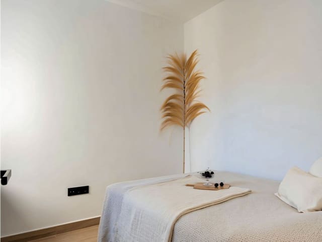 2 bedroom Penthouse for sale in Fuengirola with pool - € 385,000 (Ref: 9784089)